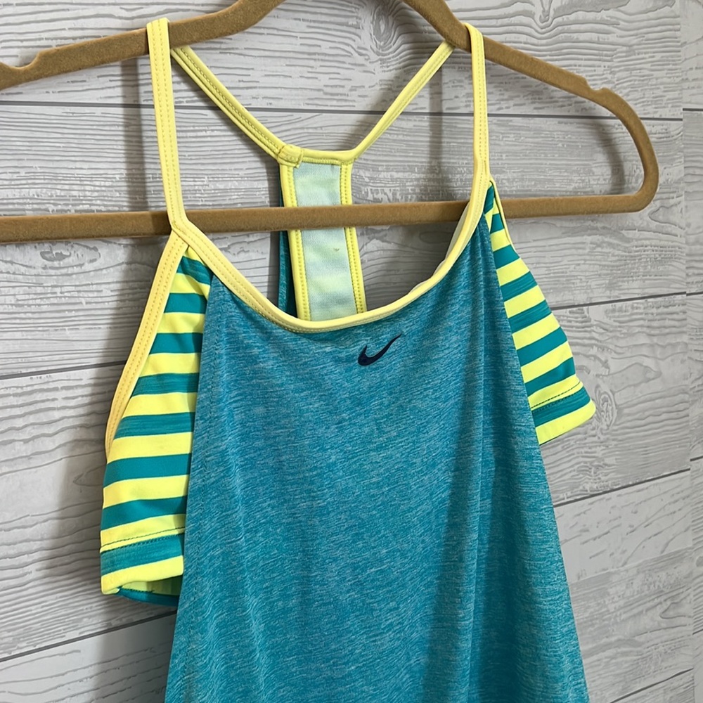 Nike 2 in 1 sports top - Picture 2 of 5